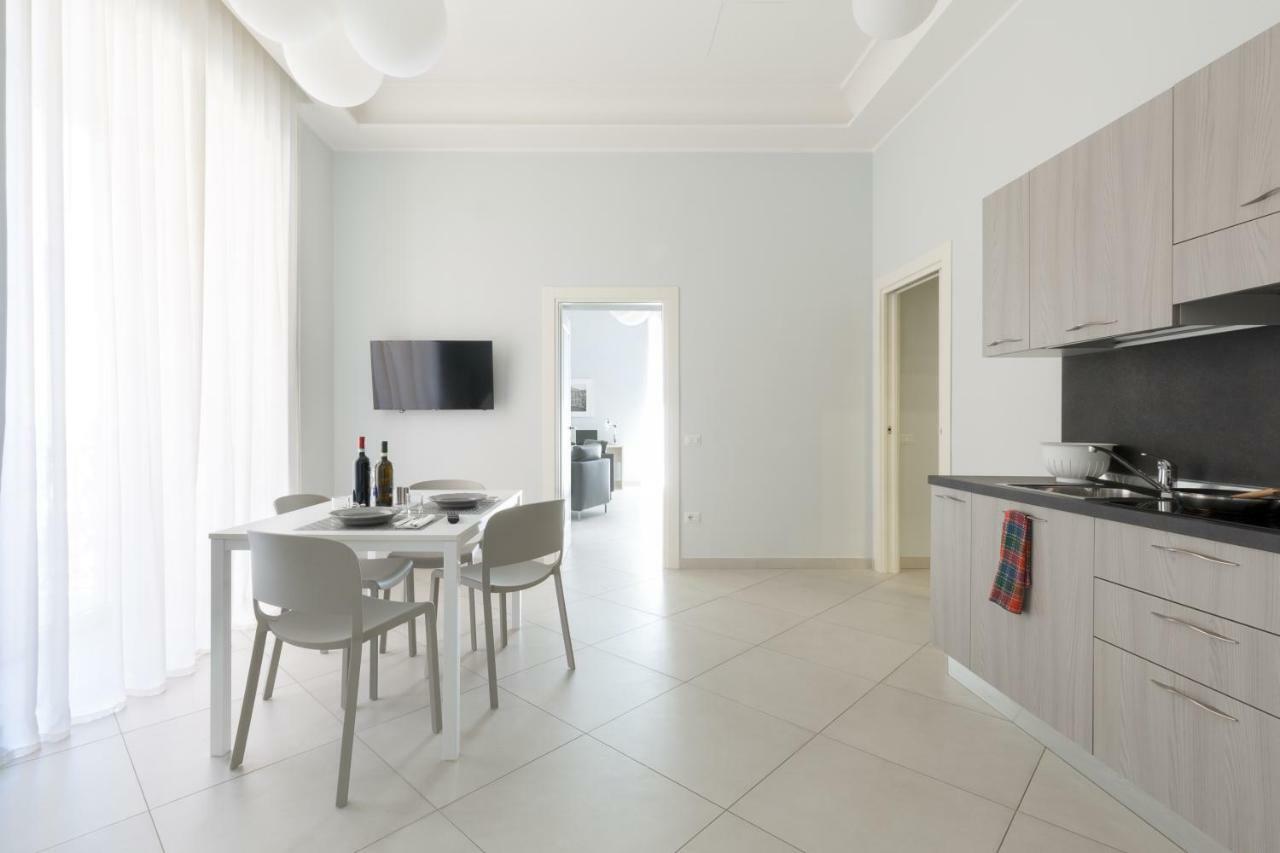 Dioniso'S Luxury Apartments Municipio Naples Exterior photo